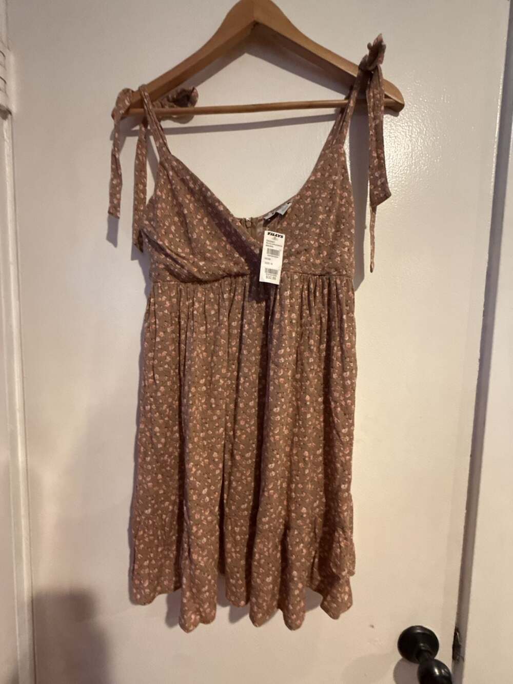 RSQ Surplus Babydoll Brown Floral Tie Shoulder Dress